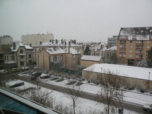  immeubles recouverts de neige